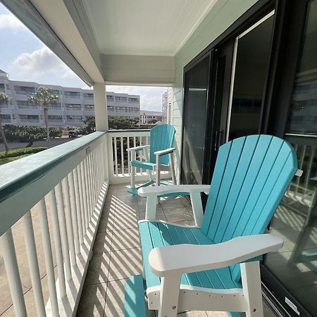 Sun Splashed Condo! Steps To Beach And 2 Pools Galveston Island المظهر الخارجي الصورة