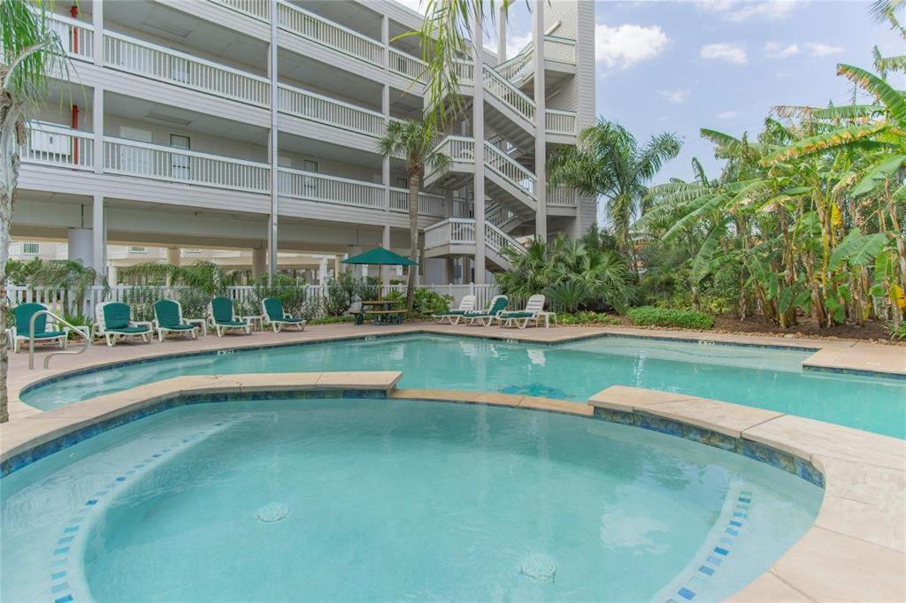 Sun Splashed Condo! Steps To Beach And 2 Pools Galveston Island المظهر الخارجي الصورة